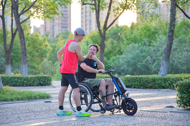 Electric-Handcycle-ELESMART-A6-2