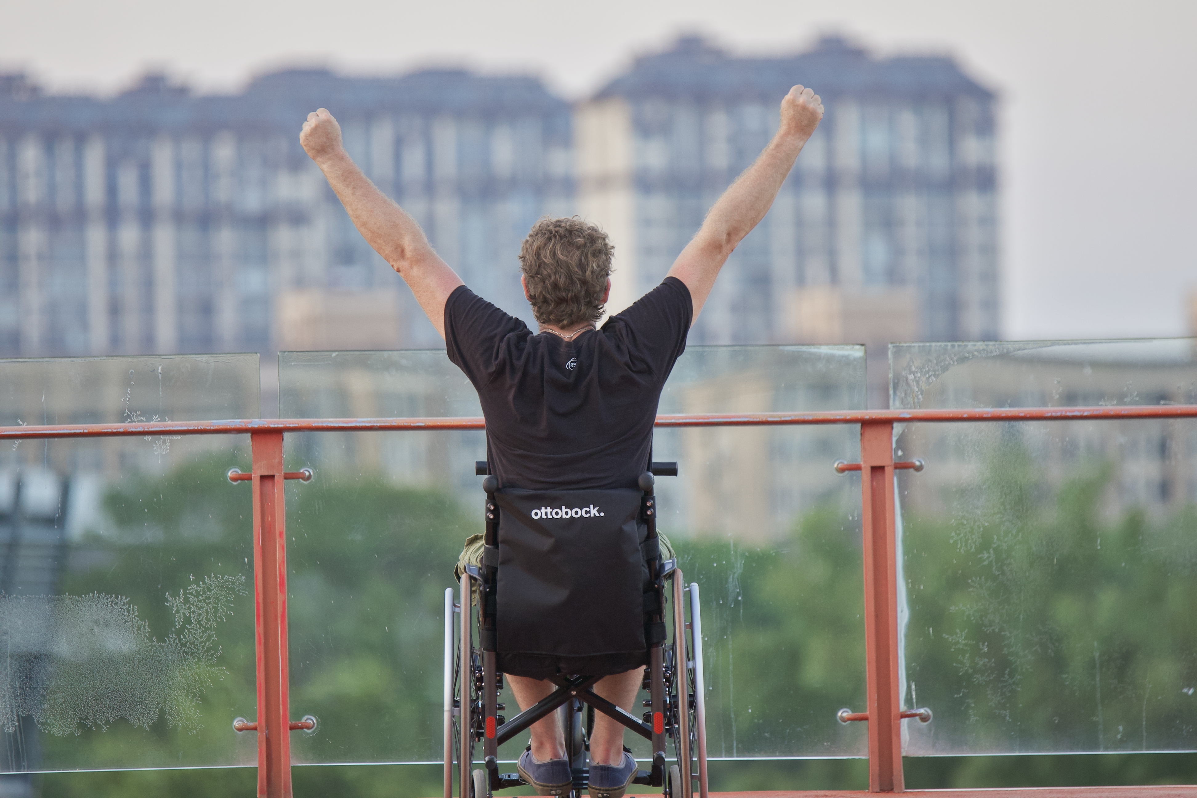 Say goodbye to travel restrictions: ELESMART electric wheelchair attachment, making every journey a free one