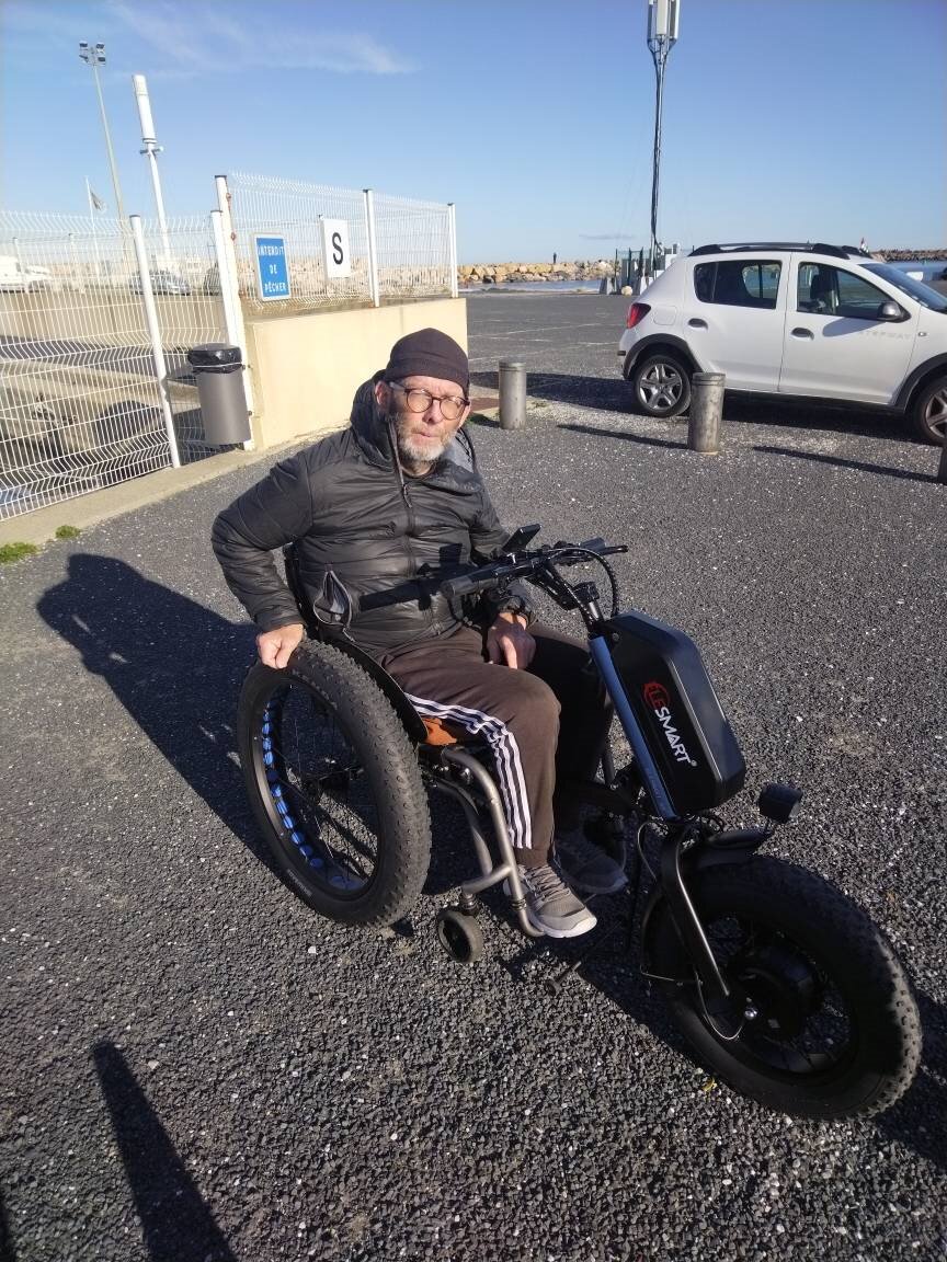 Handcycle for Wheelchair Users